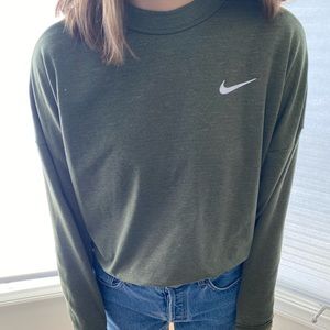 ARMY GREEN NIKE RUNNING TOP